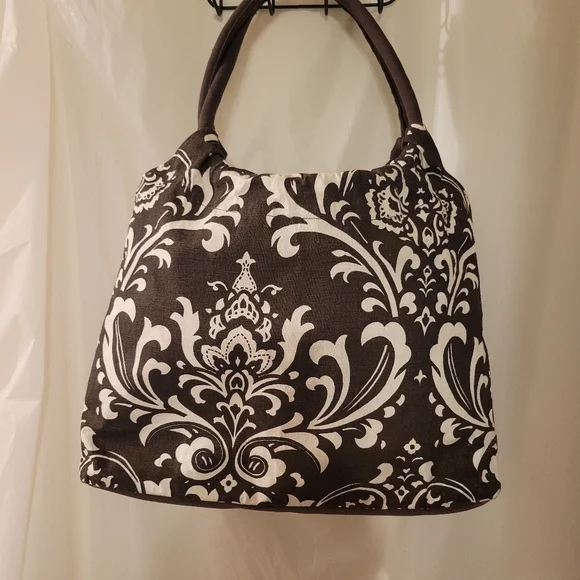 Buckhead Betties brown and white floral tote, with initial B for Beautiful! - Picture 2 of 10